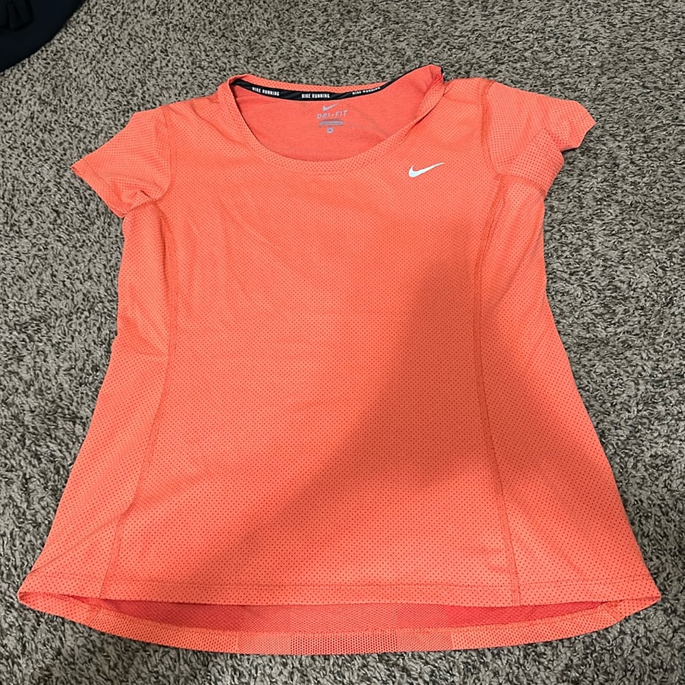 Nike t shirt. Nike running orange top. Size M.